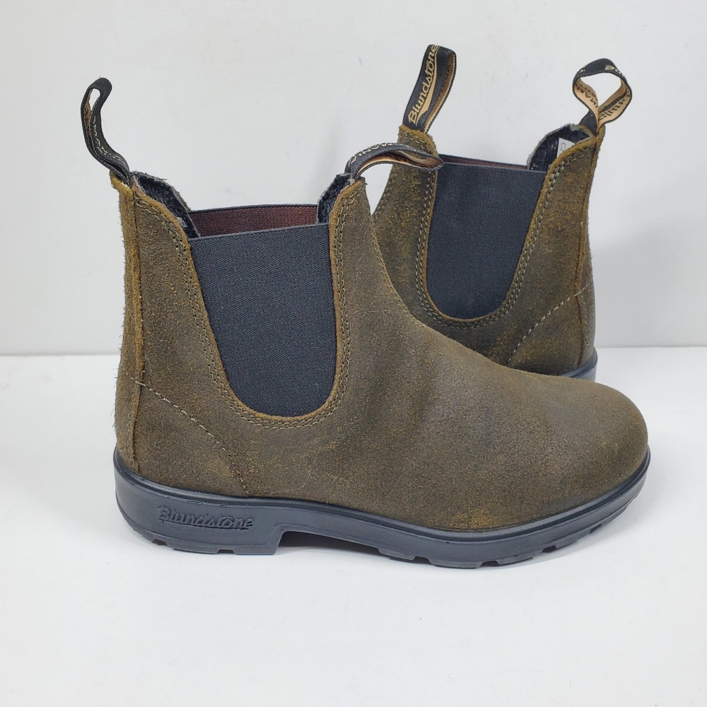 New Blundstone 1615 Olive Chelsea Boots